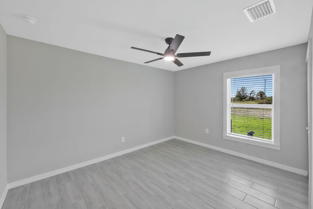 3804 NE 9th Pl, Cape Coral, FL 33909