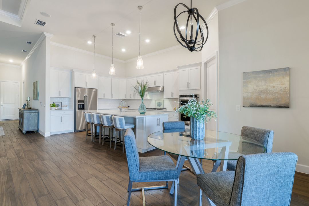 9493 Night Heron Ln, Naples, FL 34120