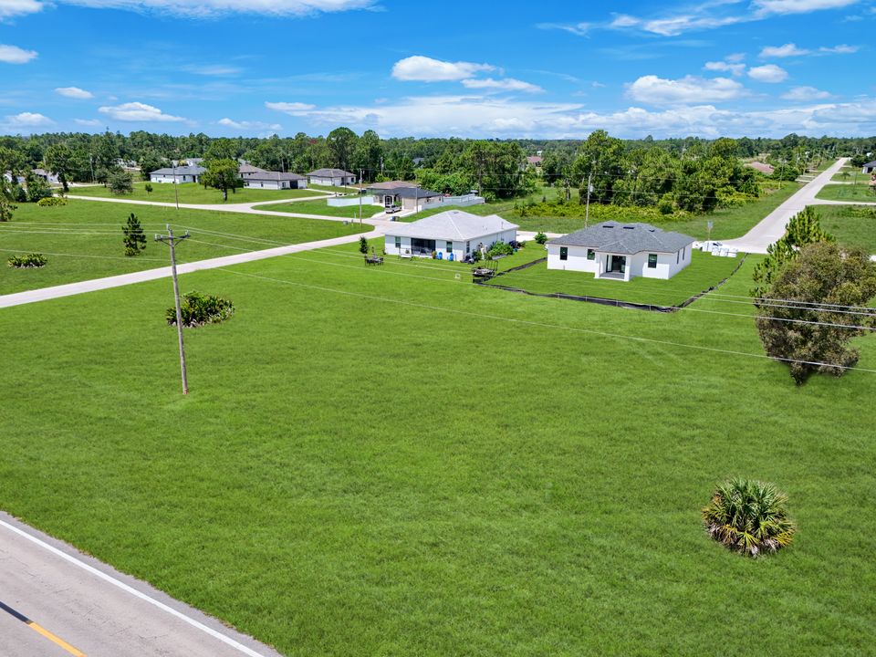 924 Columbus Blvd, Lehigh Acres, FL 33974