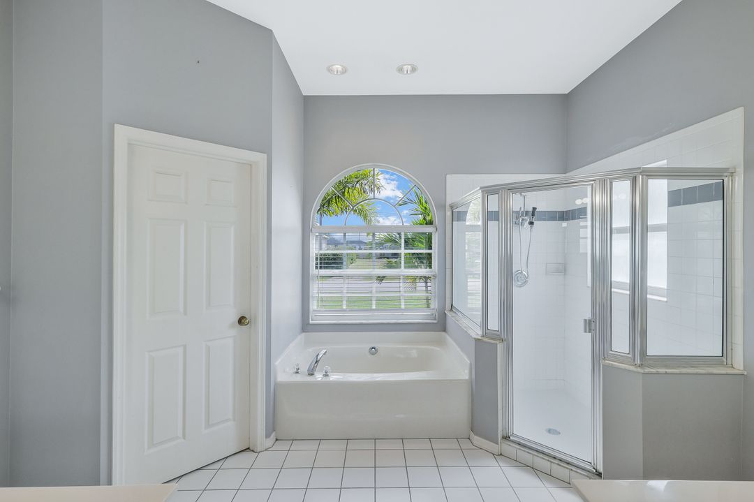 1728 NW 7th Ave, Cape Coral, FL 33993