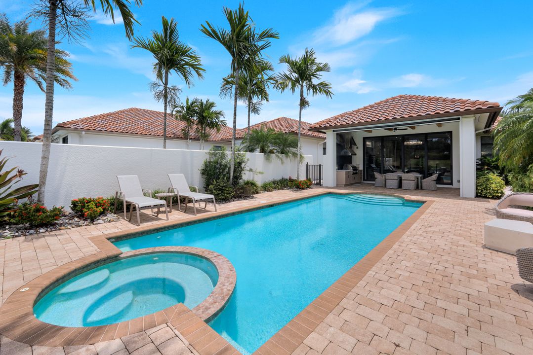 16448 Talis Park Dr, Naples, FL 34110