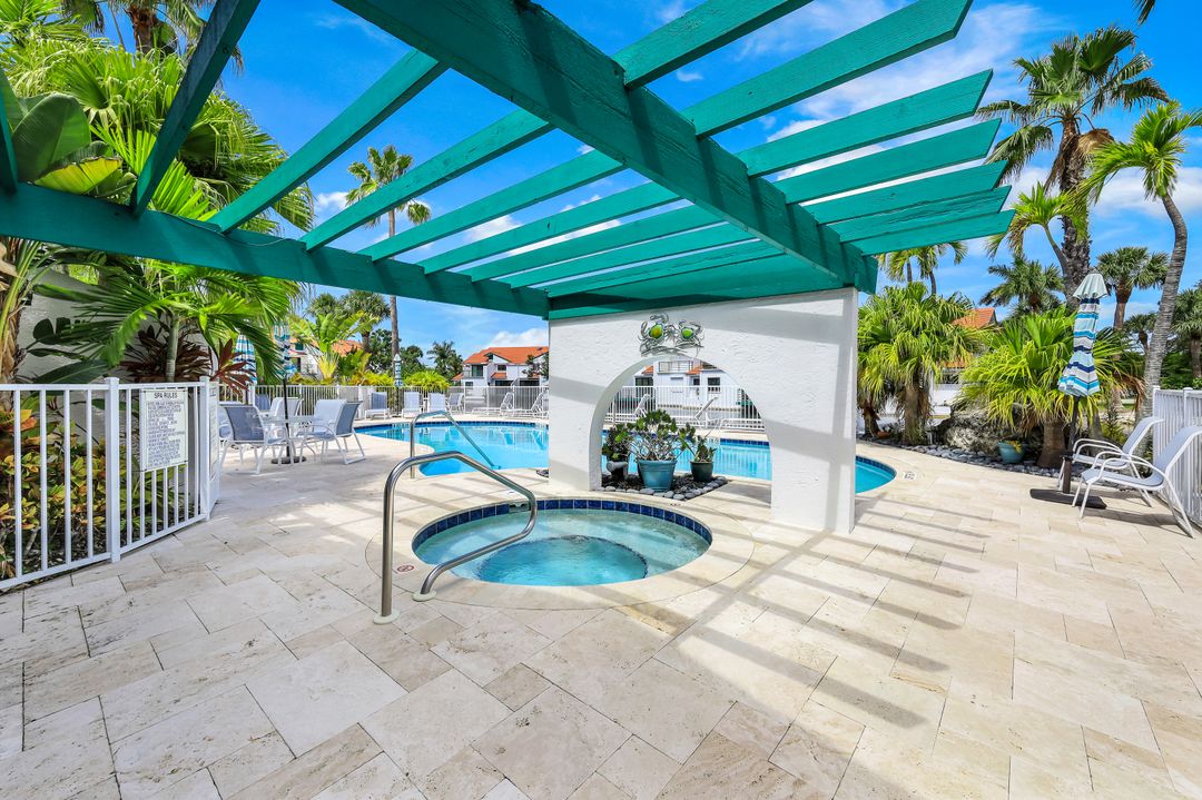 2182 Anchorage Ln  #A, Naples, FL 34104