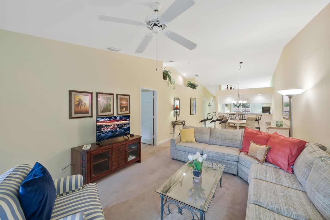 2305 Hidden Lake Dr #3704, Naples, FL 34112