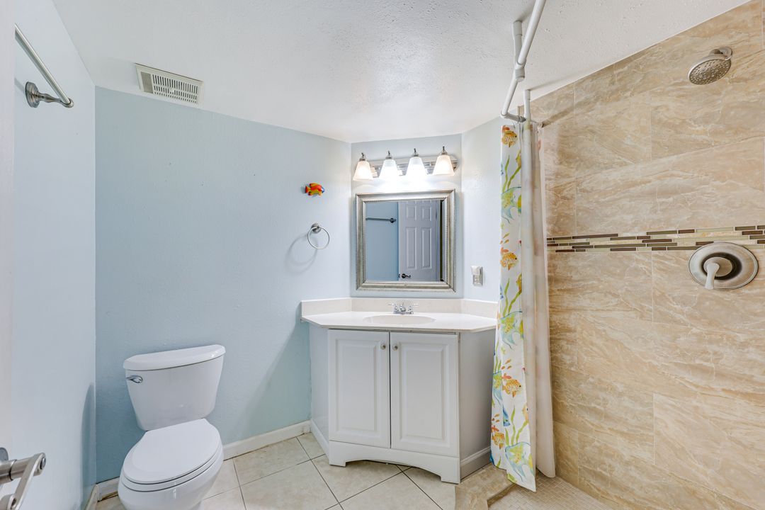 1702 Kings Lake Blvd #102, Naples, FL 34112