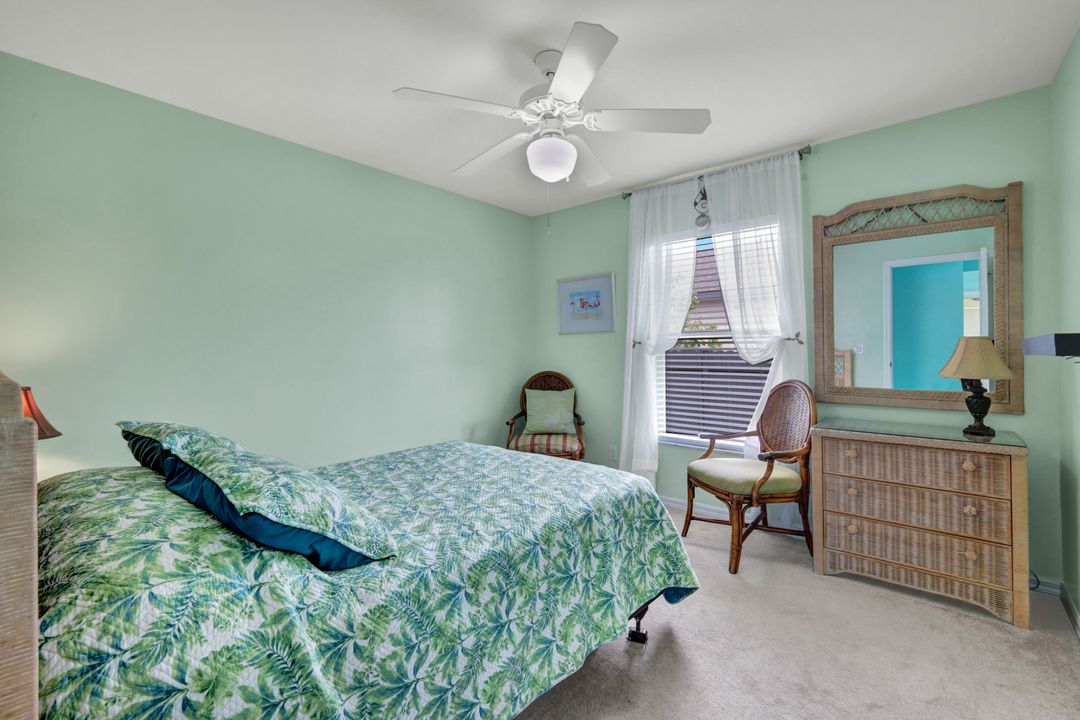 1718 SW 12th Ln, Cape Coral, FL 33991