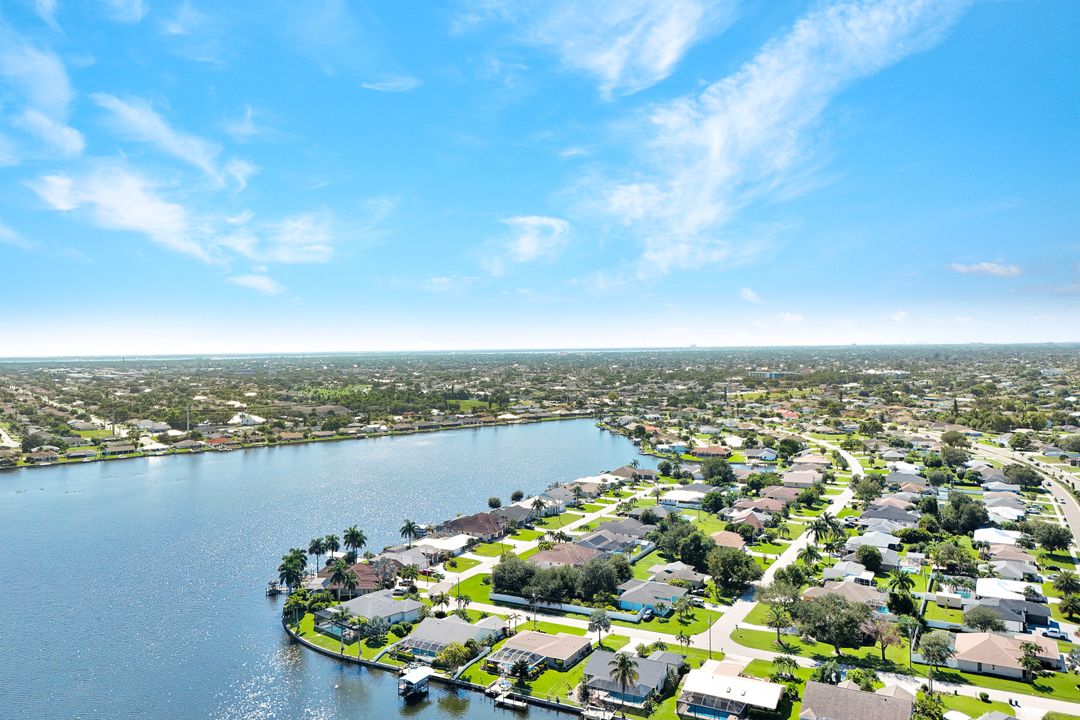 809 SW 2nd Ave, Cape Coral, FL 33991