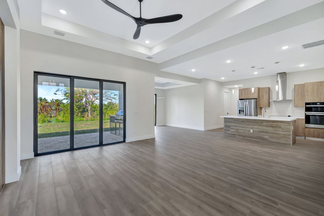 5722 SW 1st Ct, Cape Coral, FL 33914