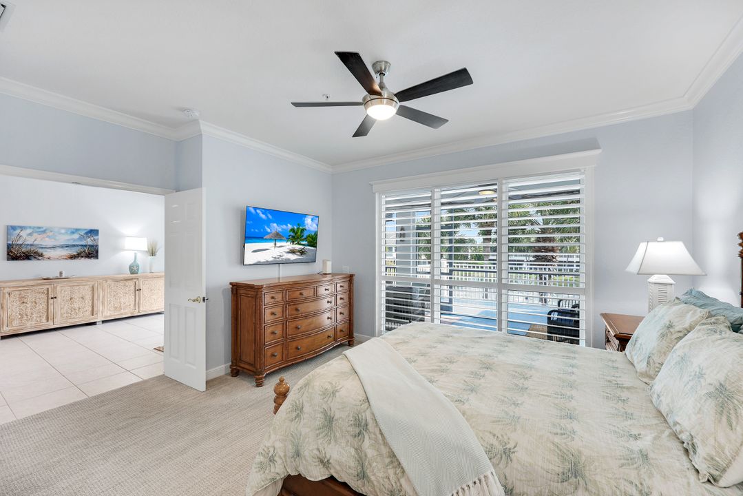 2110 Cay Lagoon Dr #122, Naples, FL 34109