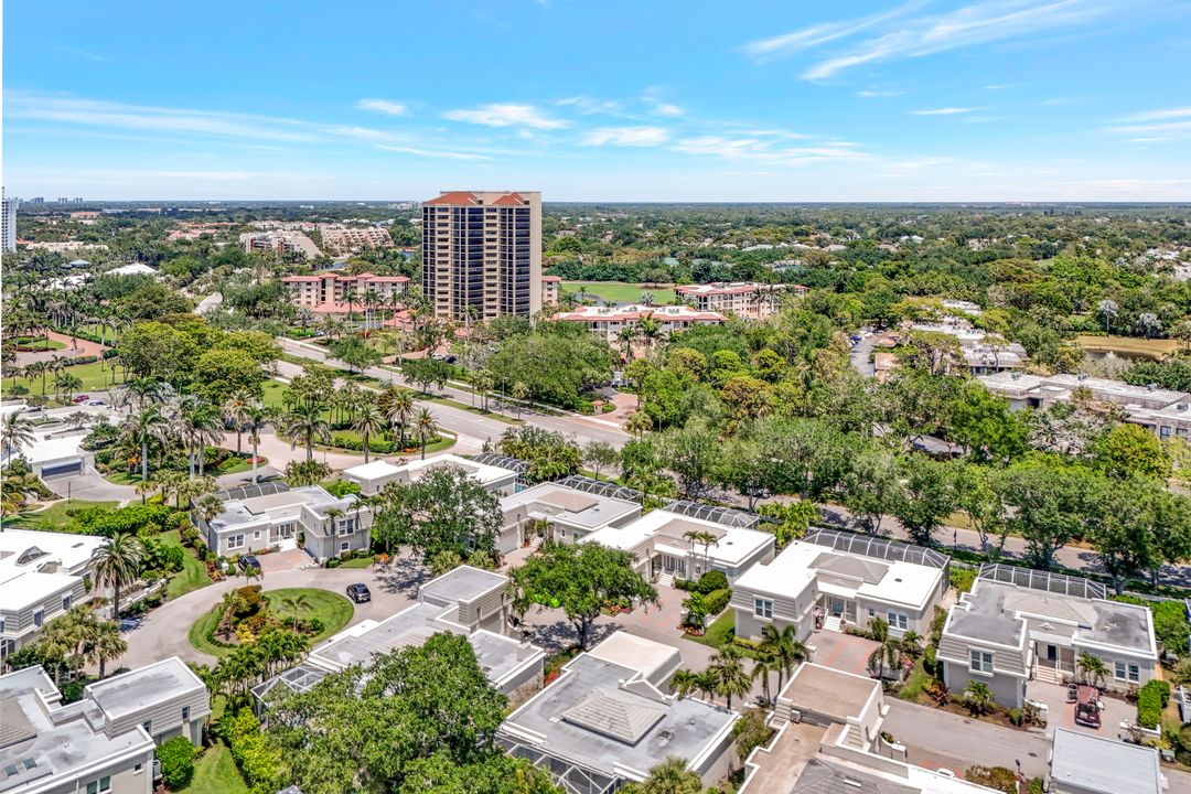 5929 Chanteclair Dr #8, Naples, FL 34108