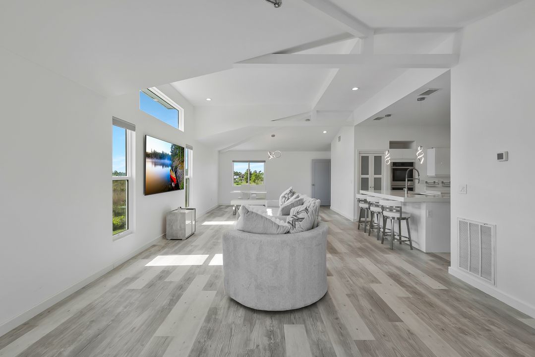 4044 62nd Ave NE, Naples, FL 34120