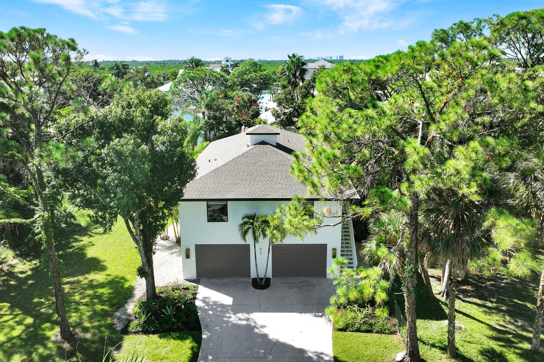 746 Park Ave, Naples, FL 34110