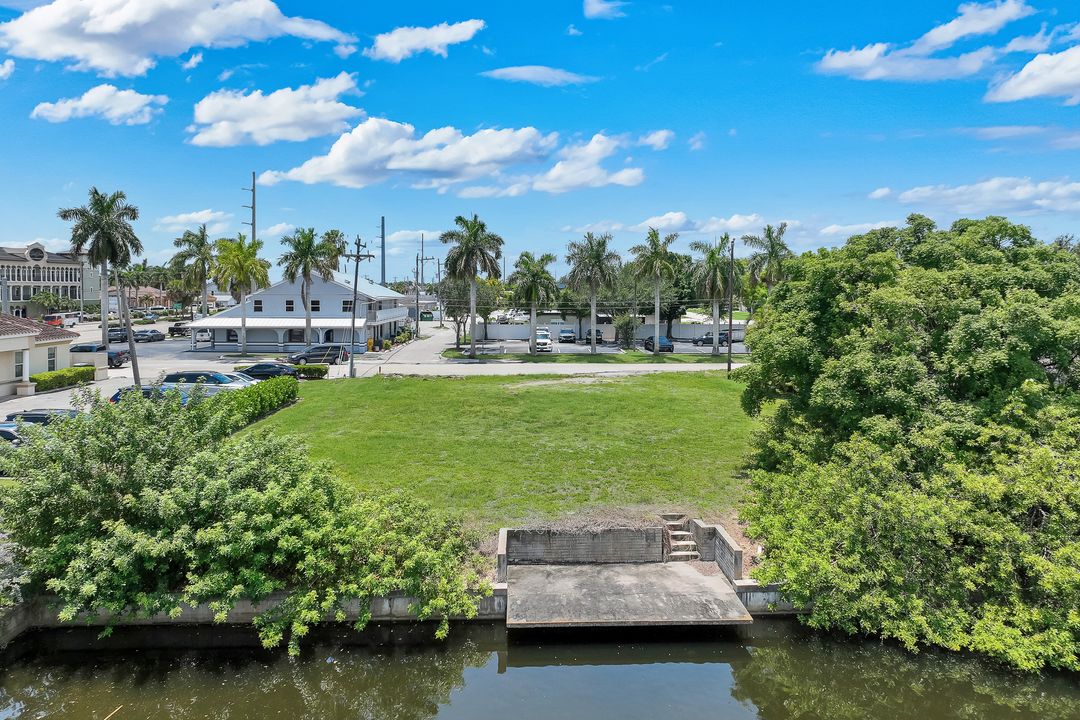 1523 SE 36th Terrace, Cape Coral, FL 33904