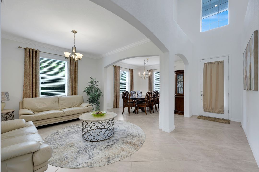 2159 Hamlin St, Naples, FL 34120