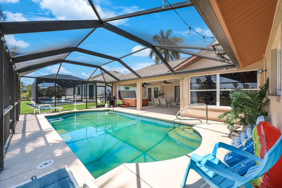 3209 SE 1st Ct, Cape Coral, FL 33904