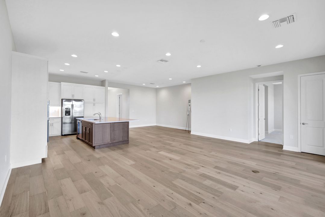 12704 Caballo Ct, Estero, FL 33928