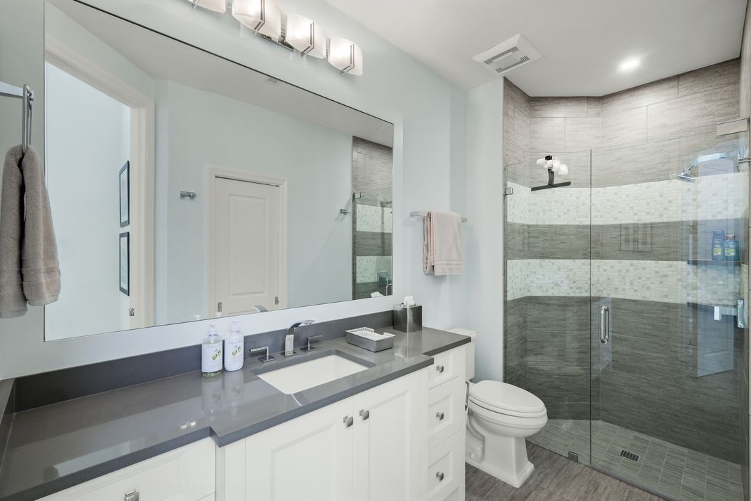 3390 Riviera Lakes Ct, Bonita Springs, FL 34134