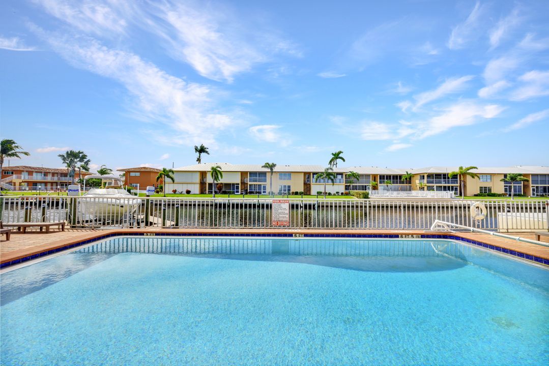 912 SE 46th St #202, Cape Coral, FL 33904