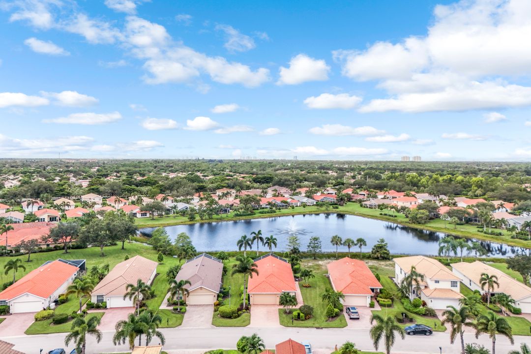 9006 Astonia Way, Estero, FL 33967