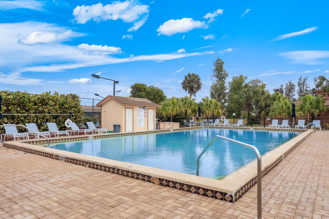 17420 Birchwood Ln #2, Fort Myers, FL 33908