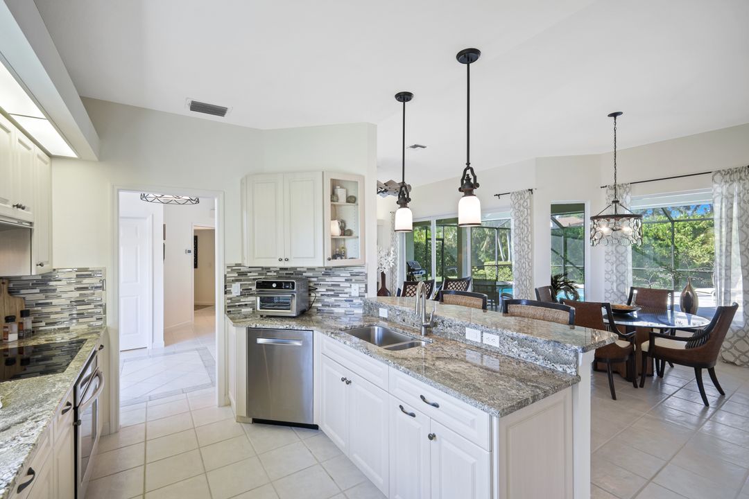 3630 Cartwright Ct, Bonita Springs, FL 34134