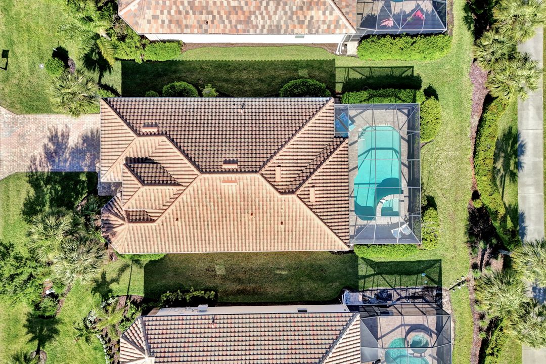 9311 Fieldstone Ln, Naples, FL 34120