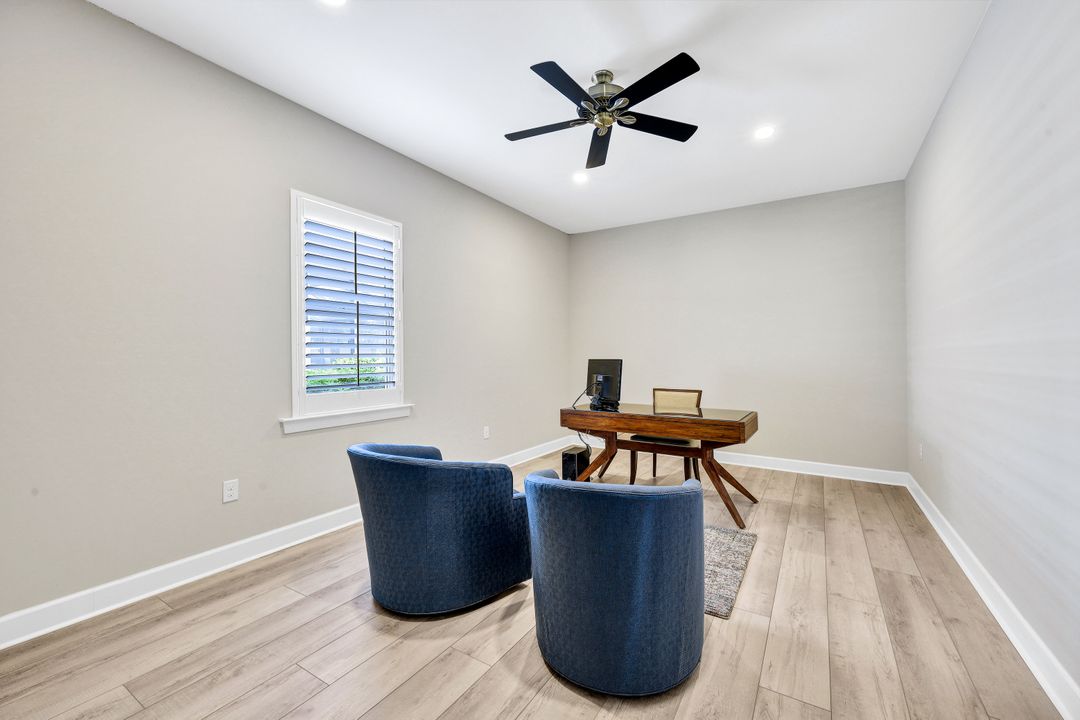 9314 Quarry Dr, Naples, FL 34120