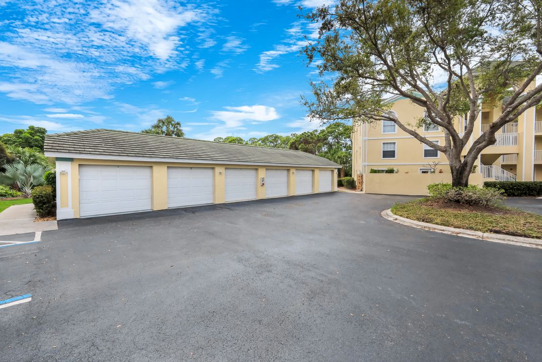 15495 Cedarwood Ln #204, Naples, FL 34110