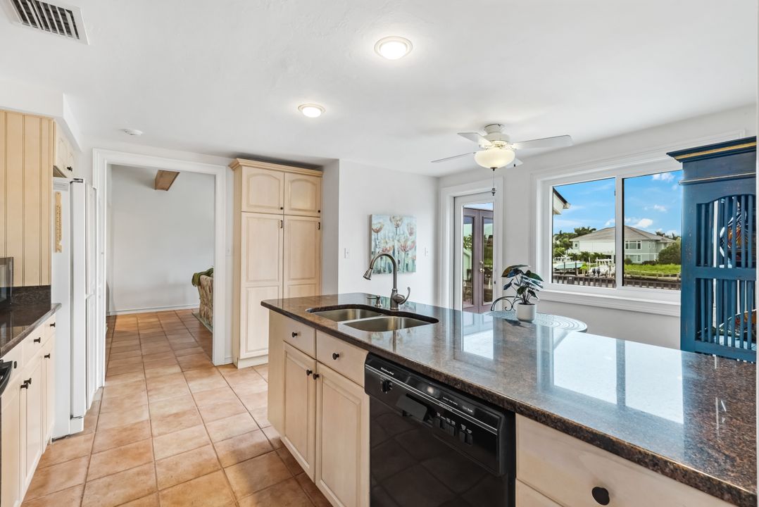 17036 Marina Cove Ln, Fort Myers, FL 33908