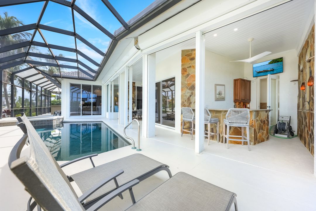 466 Clifton Ct, Marco Island, FL 34145