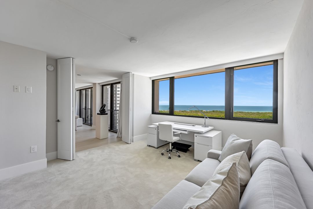 5601 Turtle Bay Dr #1102, Naples, FL 34108