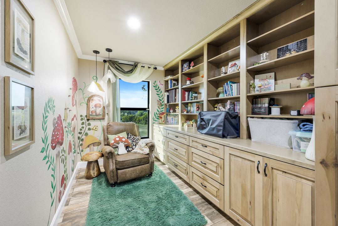 2709 NW 41st Ave, Cape Coral, FL 33993