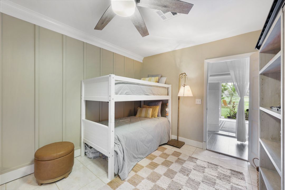 391 Torrey Pines Point, Naples, FL 34113