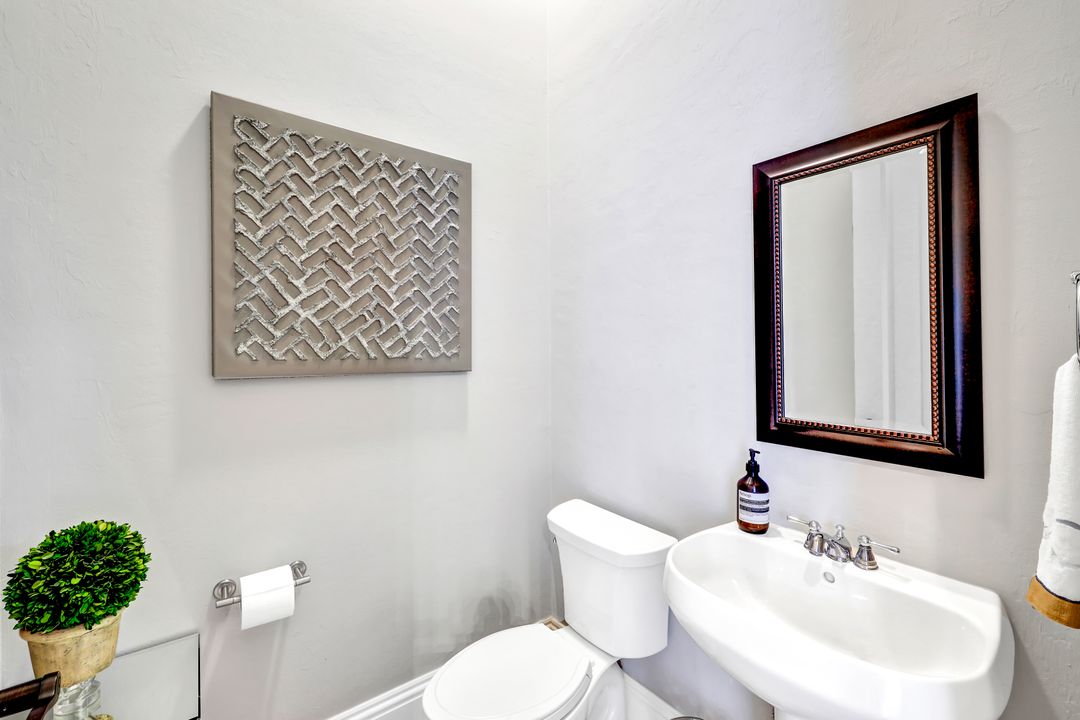 16811 Cabreo Dr, Naples, FL 34110