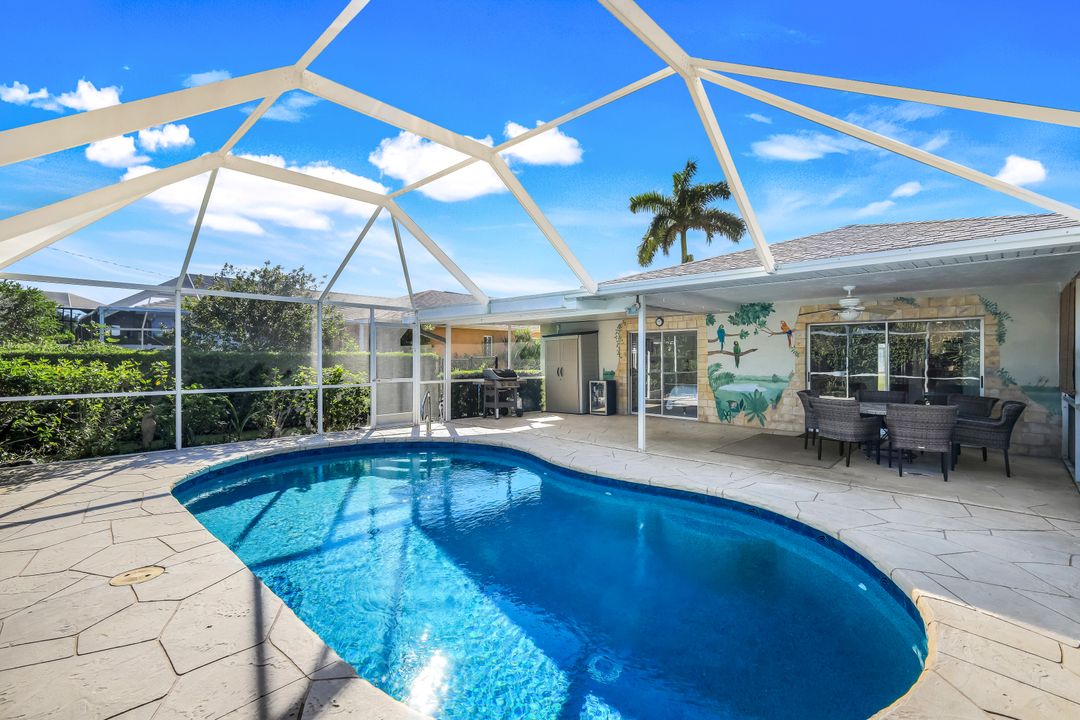 623 98th Ave N, Naples, FL 34108