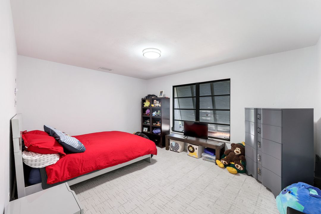 6812 Griffin Blvd, Fort Myers, FL 33908