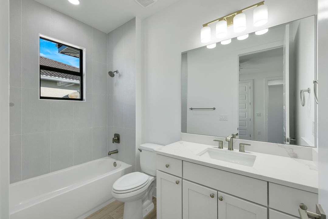 1600 NW 38th Ave, Cape Coral, FL 33993