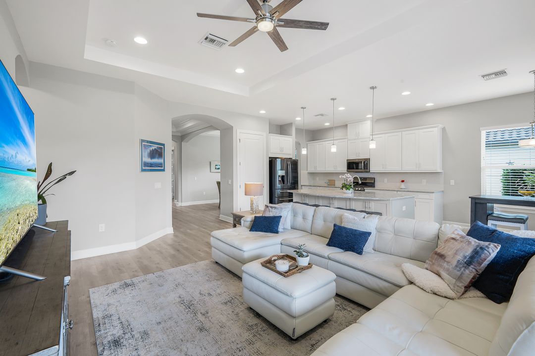 19687 Estero Pointe Ln, Fort Myers, FL 33908