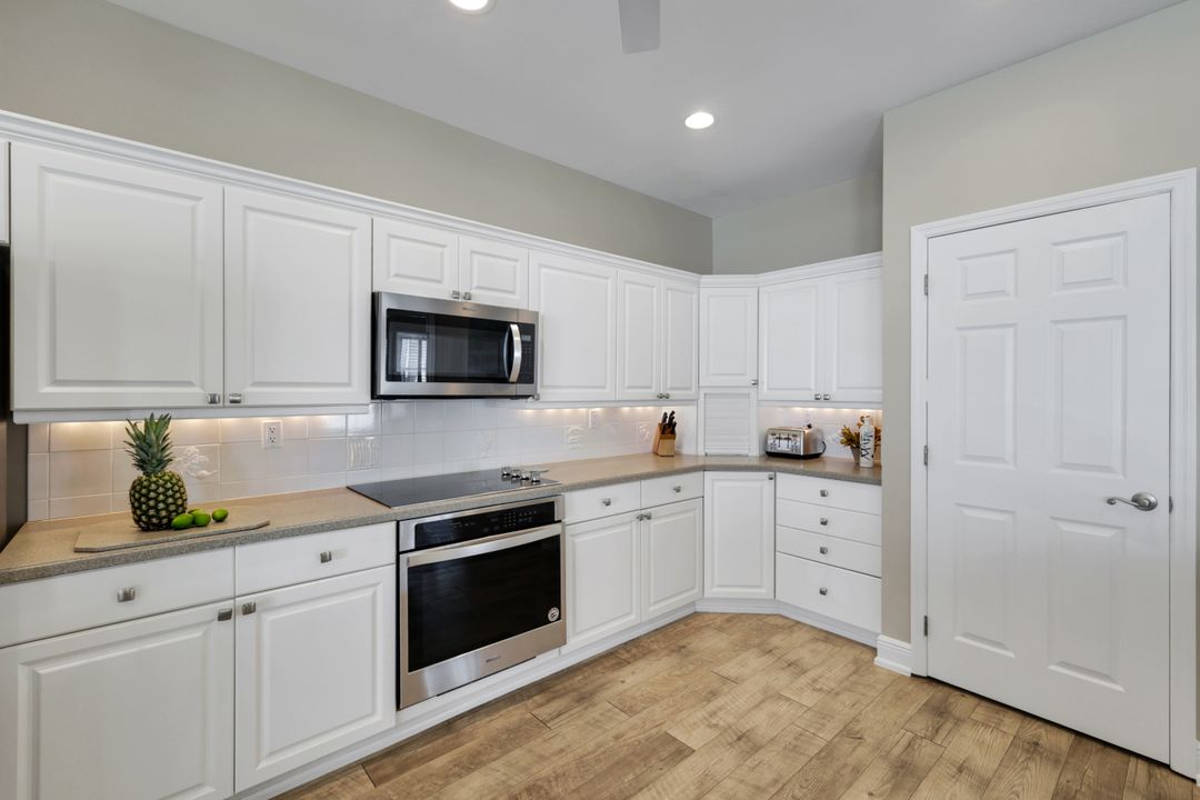 21500-21504 Indian Bayou Dr, Fort Myers Beach, FL 33931