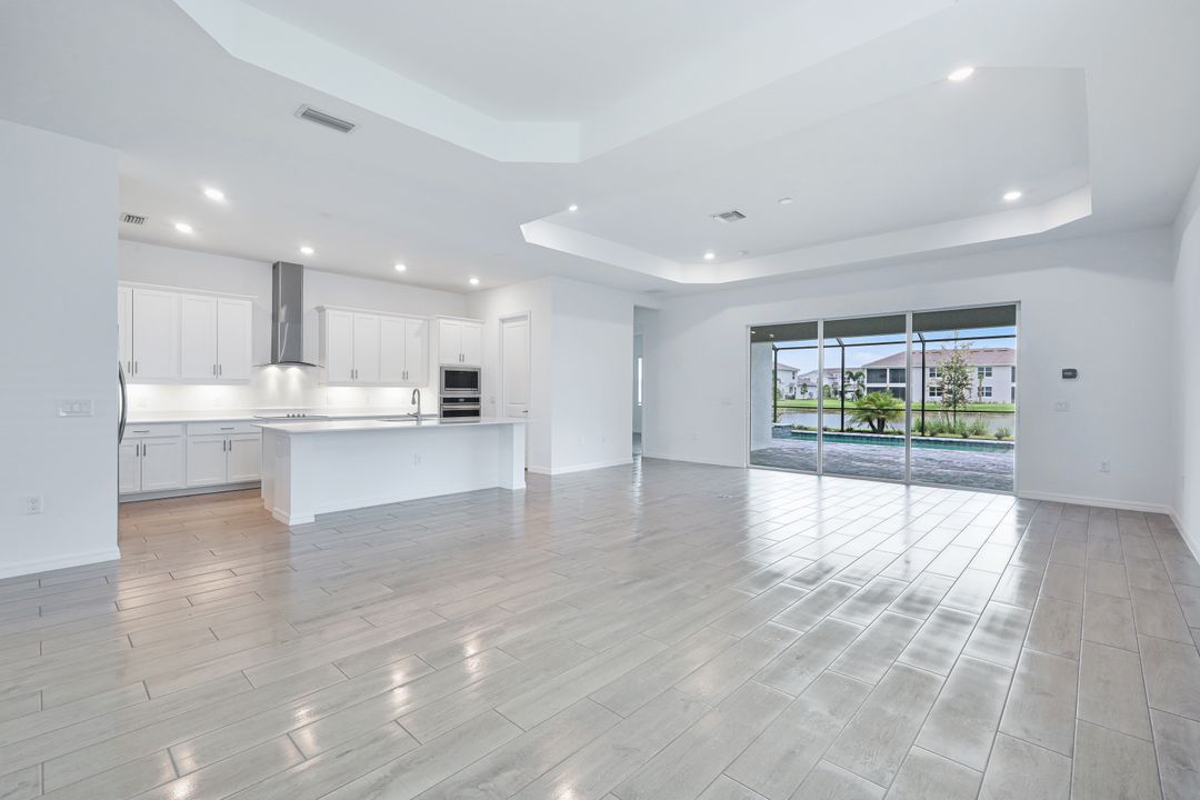 5781 Kingston Pl, Immokalee, FL 34142