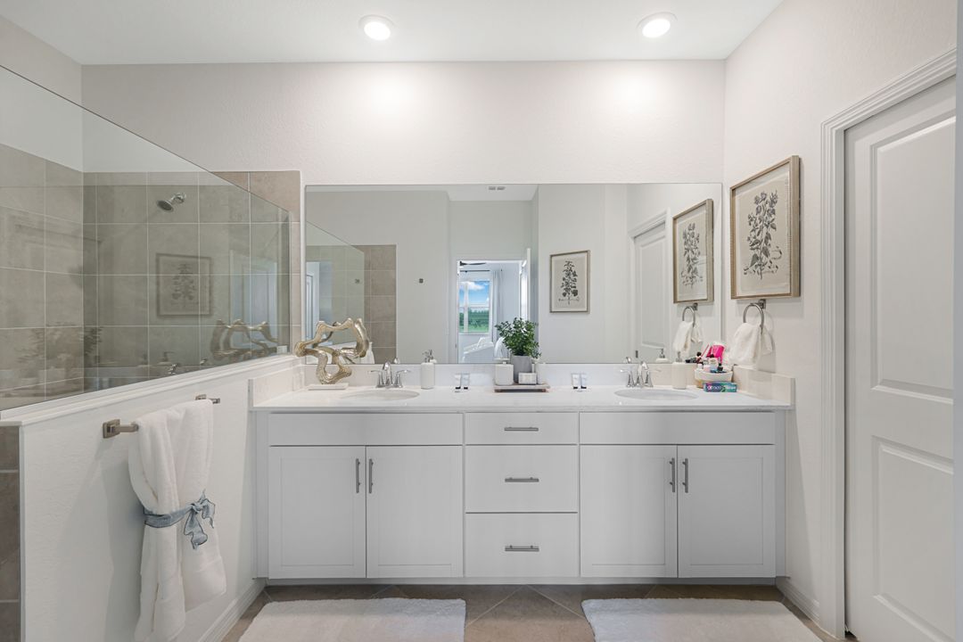 12997 Blackberry Ct #56-202, Venice, FL 34293