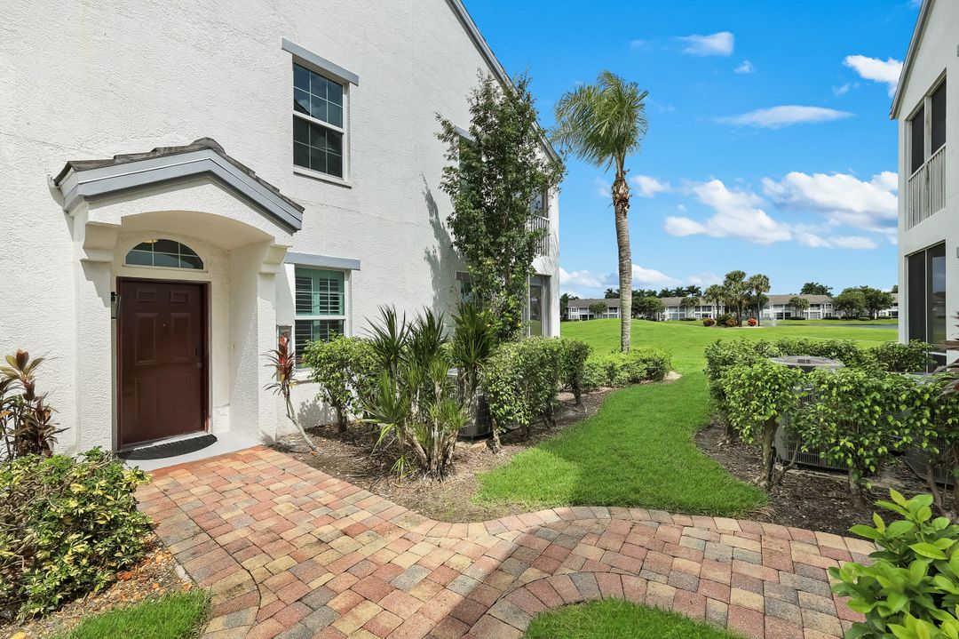 5936 Sand Wedge Ln #1604, Naples, FL 34110