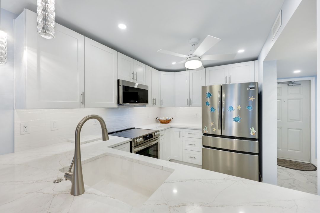 26000 Hickory Blvd #105, Bonita Springs, FL 34134