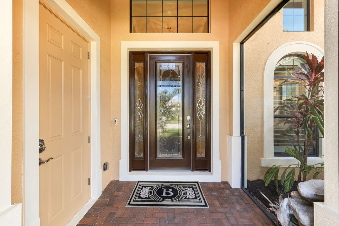 10437 Solaro St, Fort Myers, FL 33913