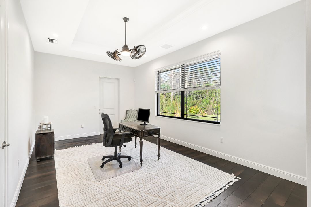 25526 Busy Bee Dr, Bonita Springs, FL 34135
