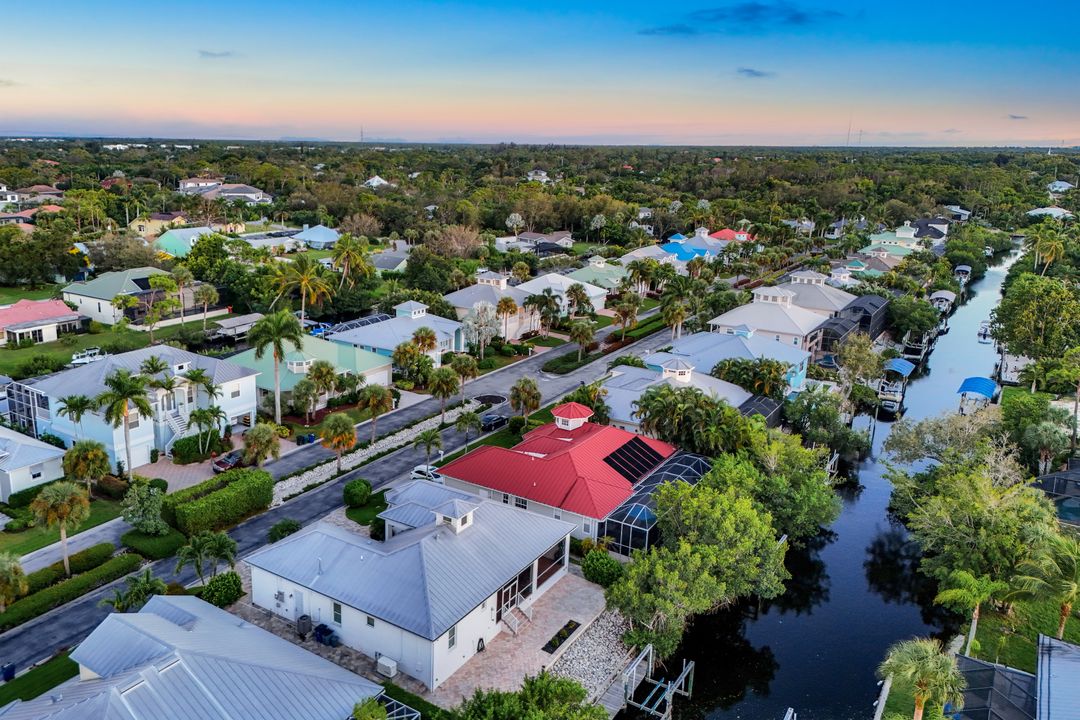 27080 Flamingo Dr, Bonita Springs, FL 34135