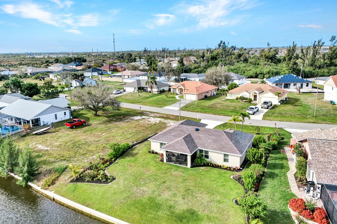 235 SW 22nd Pl, Cape Coral, FL 33991