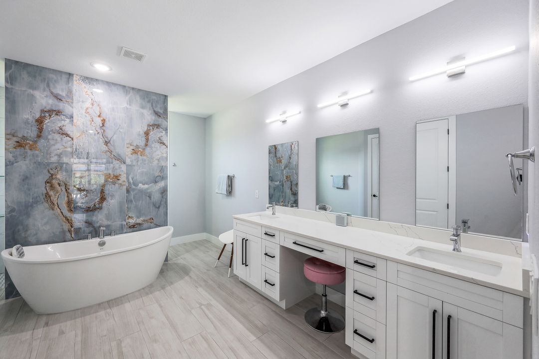 2709 SW 42nd Ln, Cape Coral, FL 33914