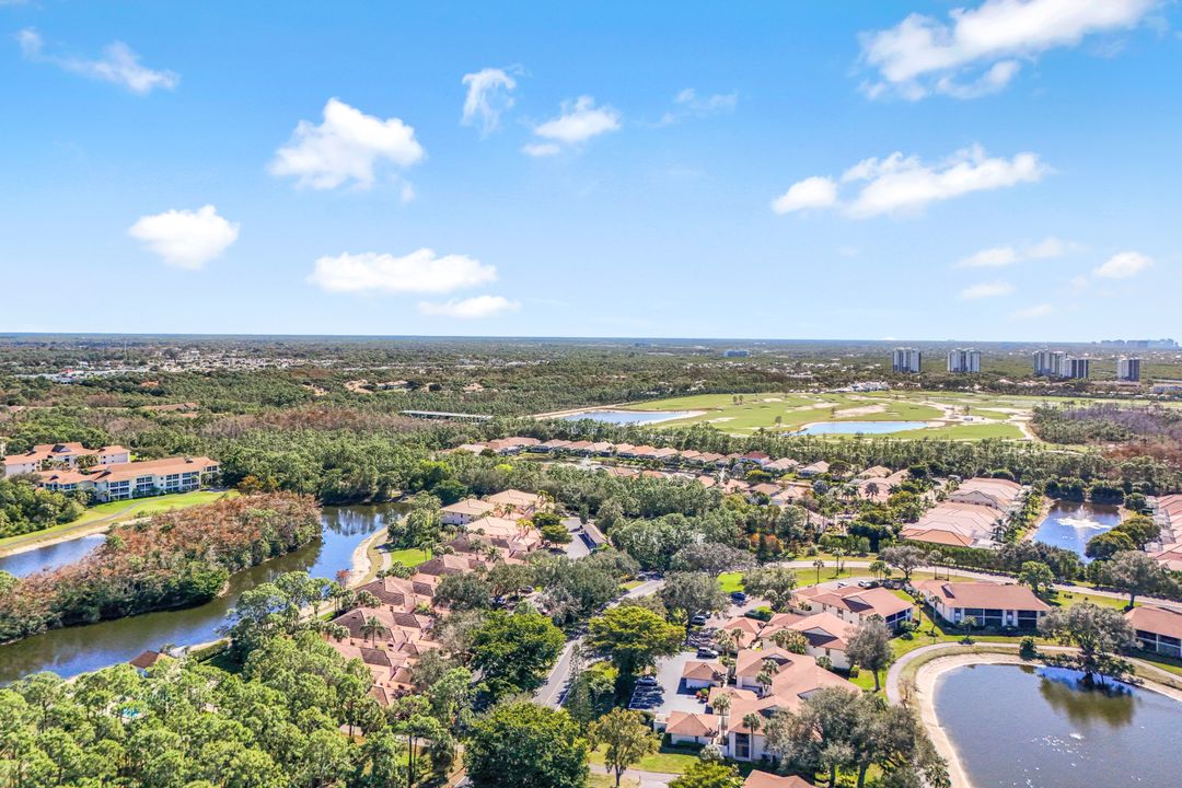 524 Lake Louise Cir #504, Naples, FL 34110