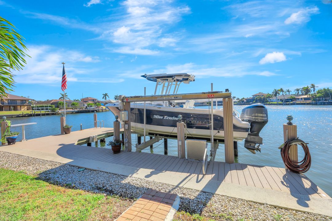 1235 Shenandoah Ct, Marco Island, FL 34145