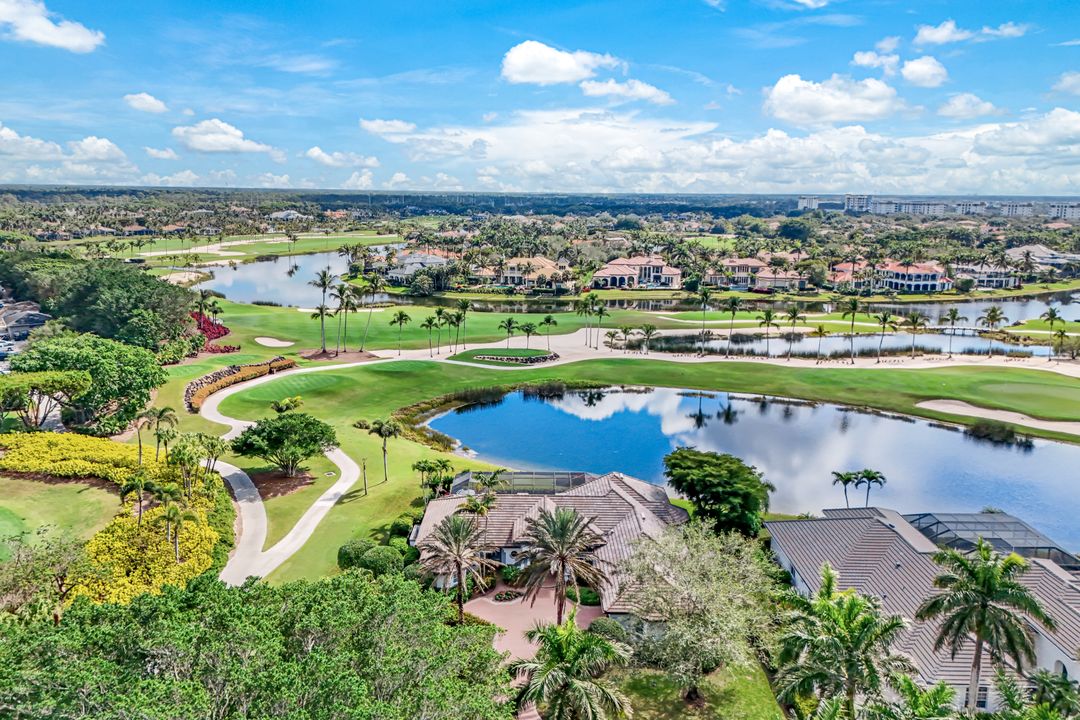 2390 King Palm Way, Naples, FL 34105